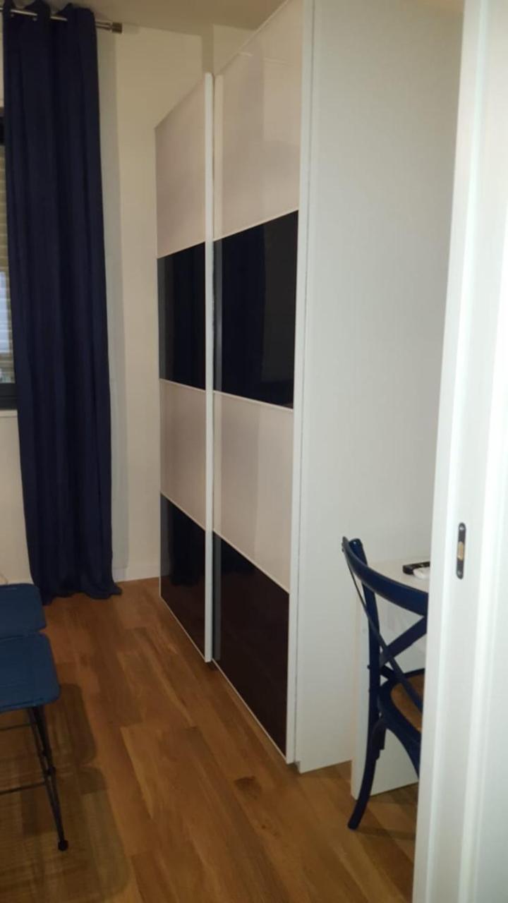 Gatto Bianco Apartment Bari Bagian luar foto