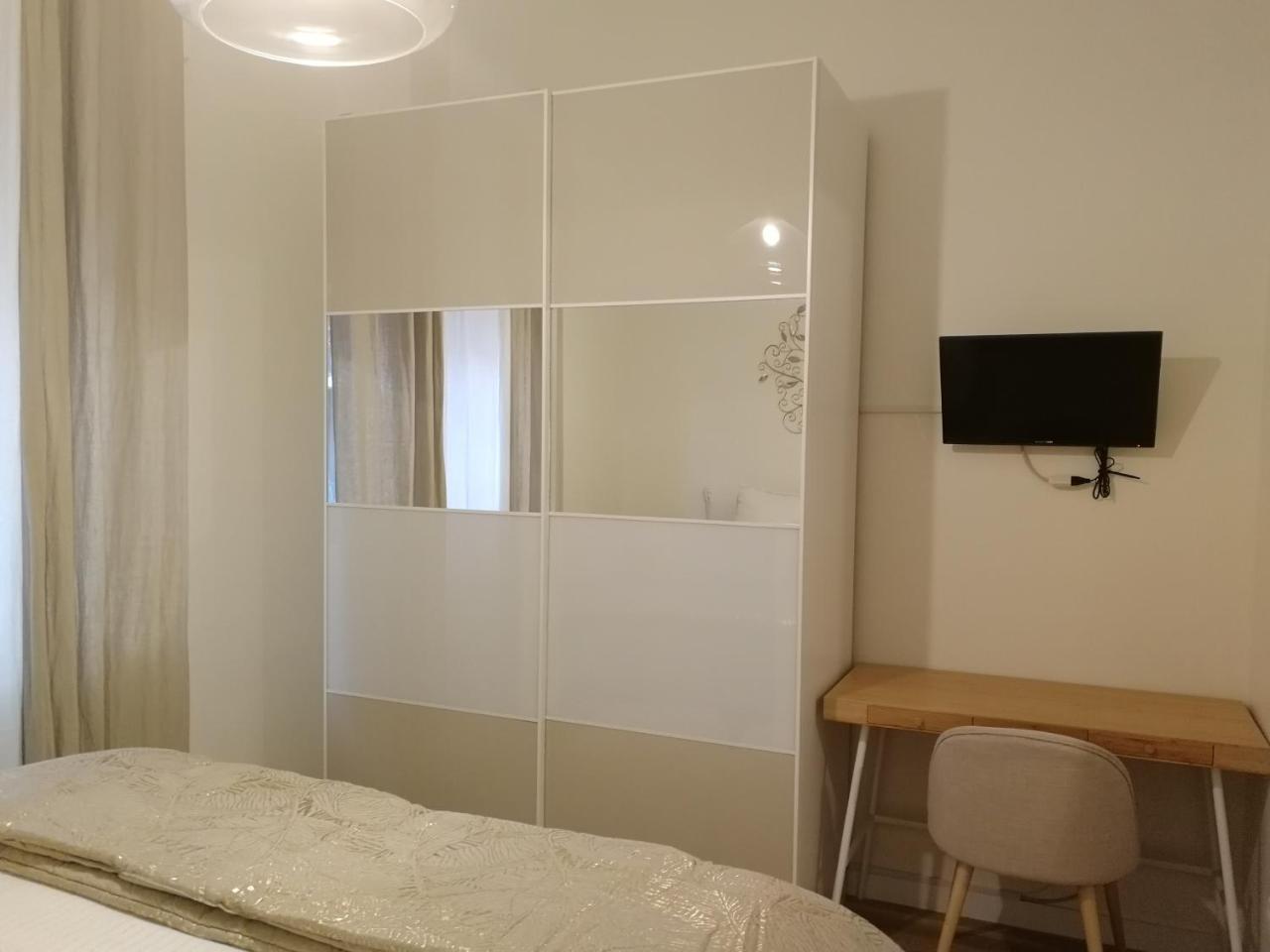 Gatto Bianco Apartment Bari Bagian luar foto