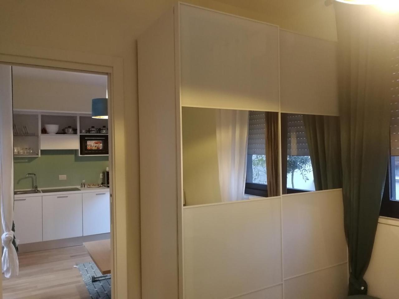 Gatto Bianco Apartment Bari Bagian luar foto