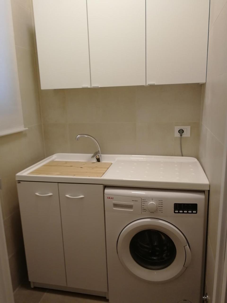 Gatto Bianco Apartment Bari Bagian luar foto