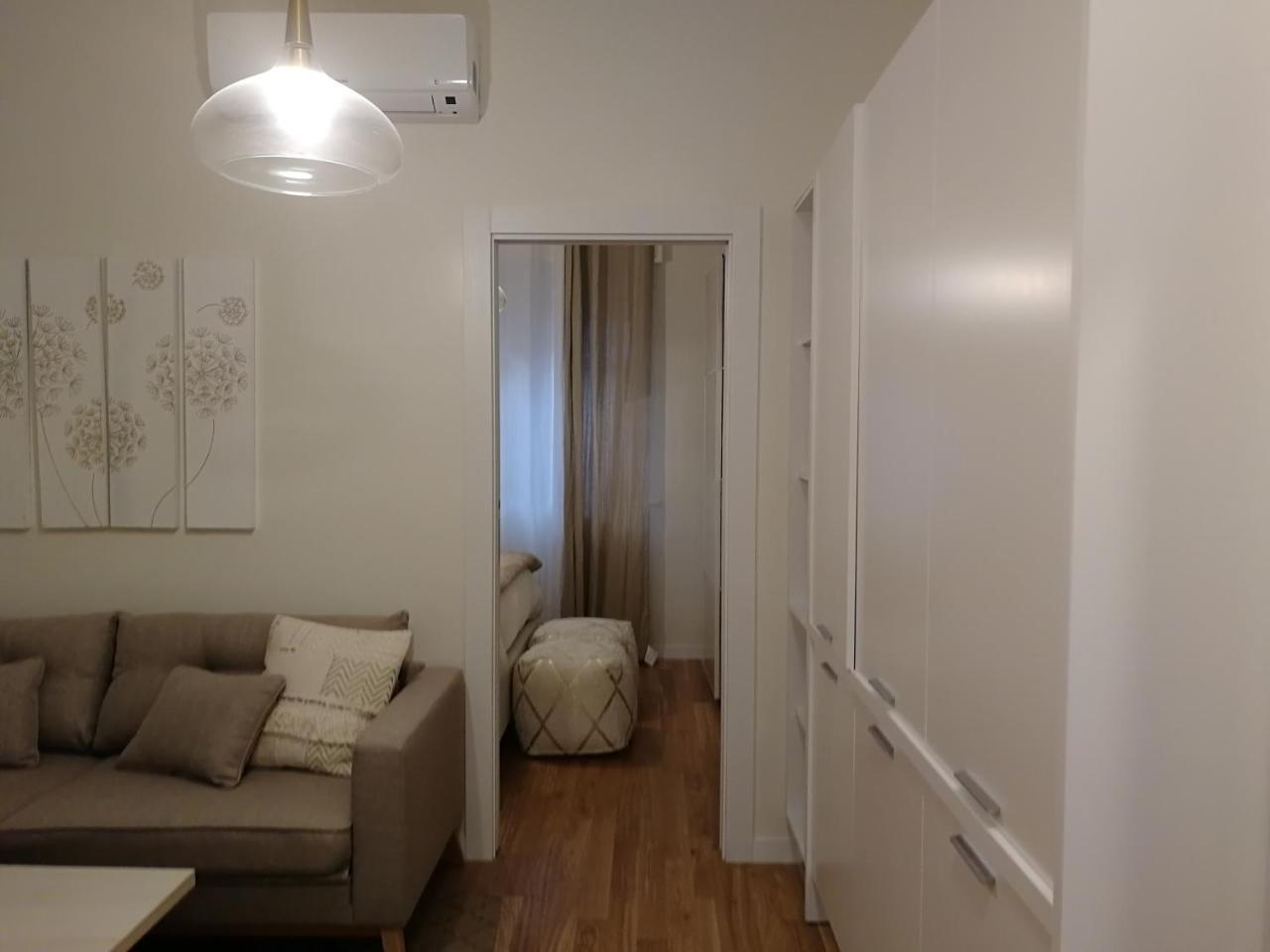 Gatto Bianco Apartment Bari Bagian luar foto