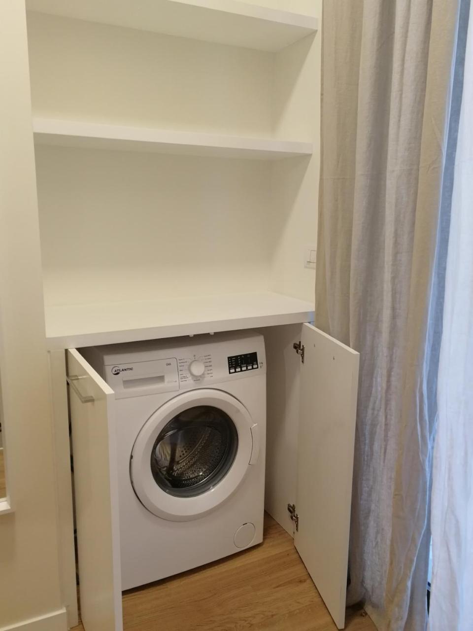 Gatto Bianco Apartment Bari Bagian luar foto
